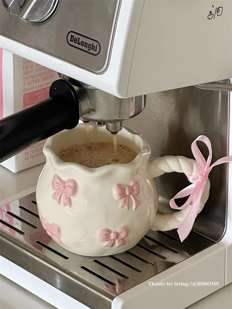 Taza de Cerámica con Lazo Rosa - 401-500ml